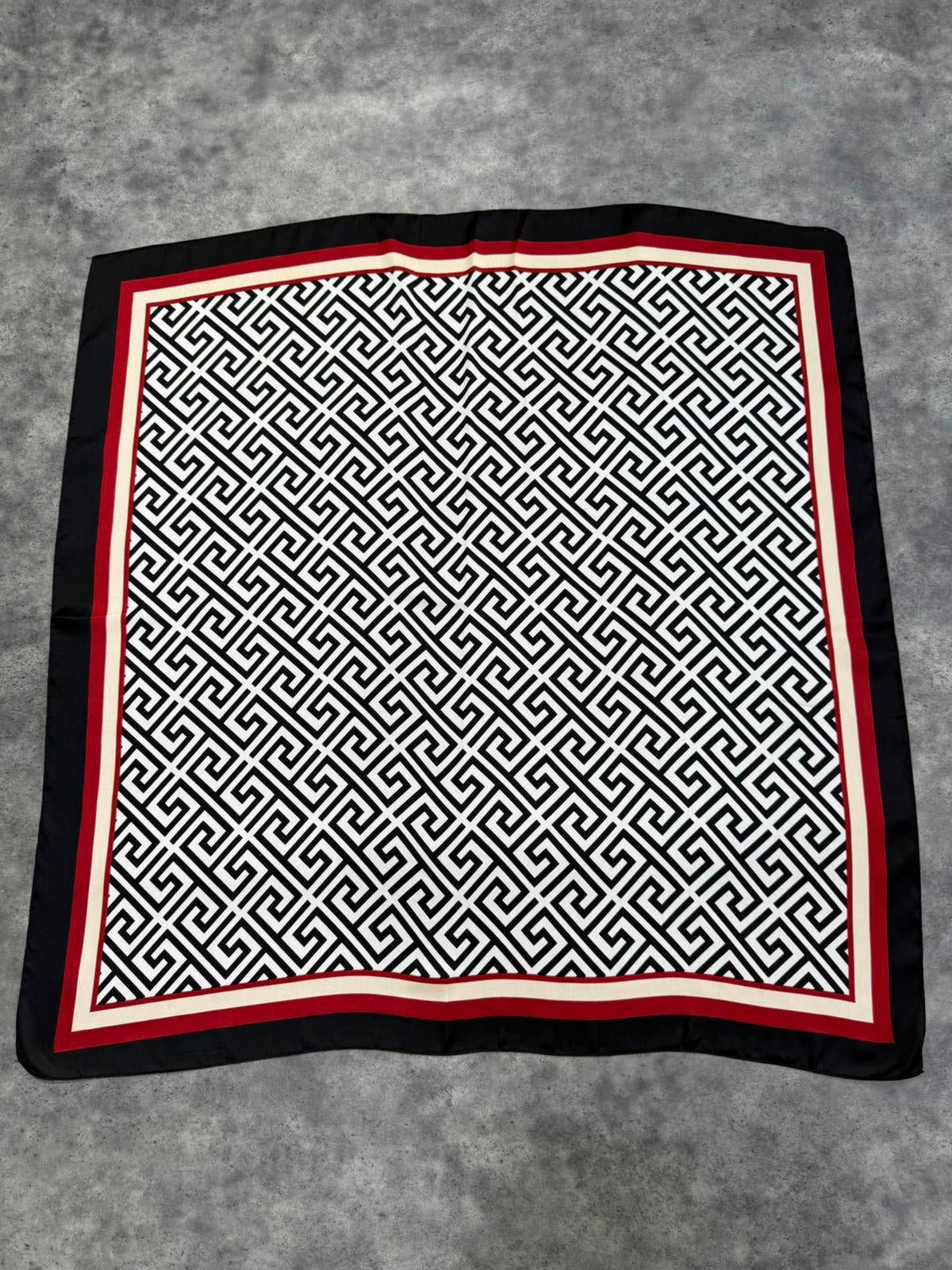 Geometric Pattern Black Bandana Scarf 90x90 cm - Nesvay - by Peralane