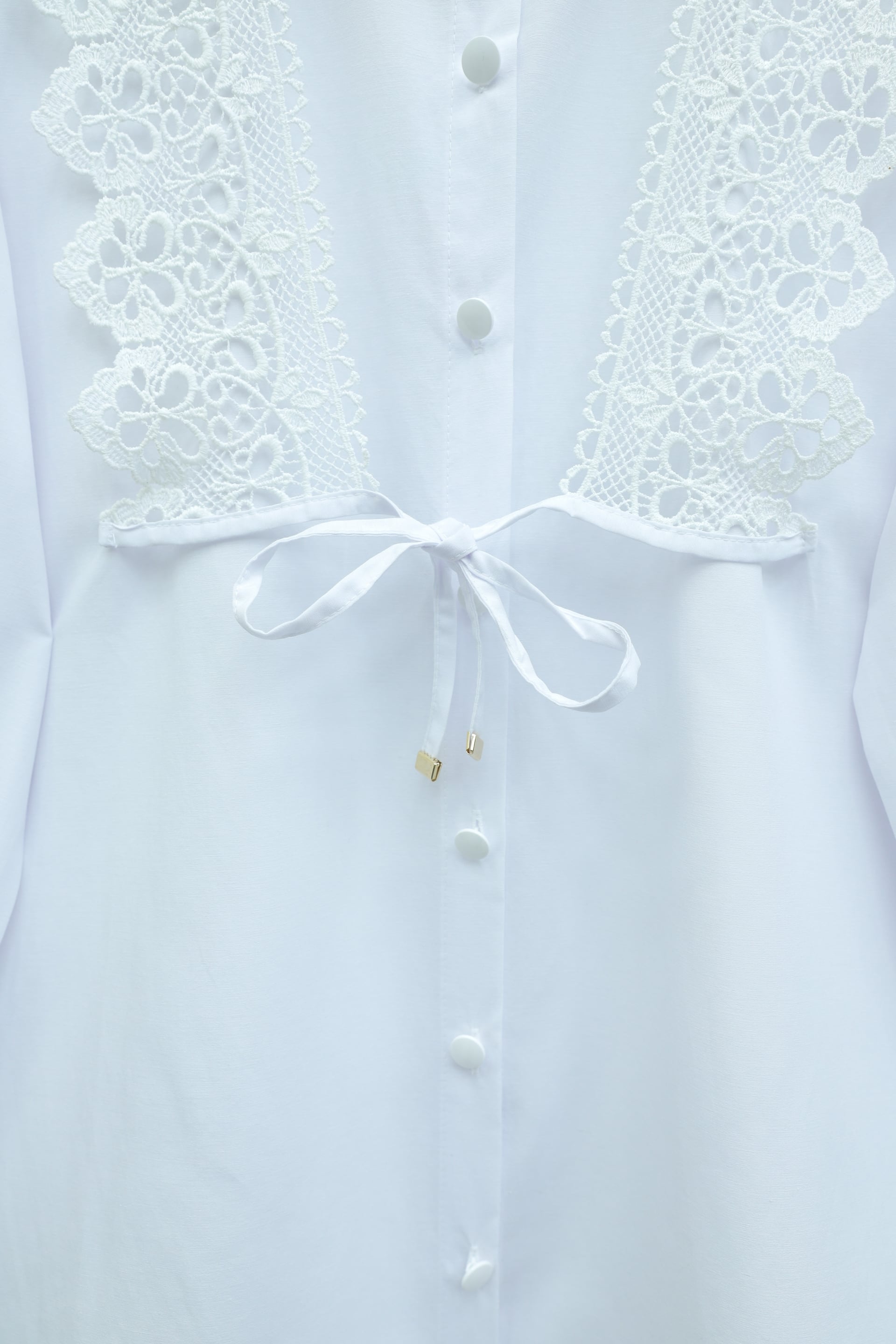 White Poplin Blouse with Lace Trim and Drawstring Tie - Podyumplus - by Peralane - photo 5