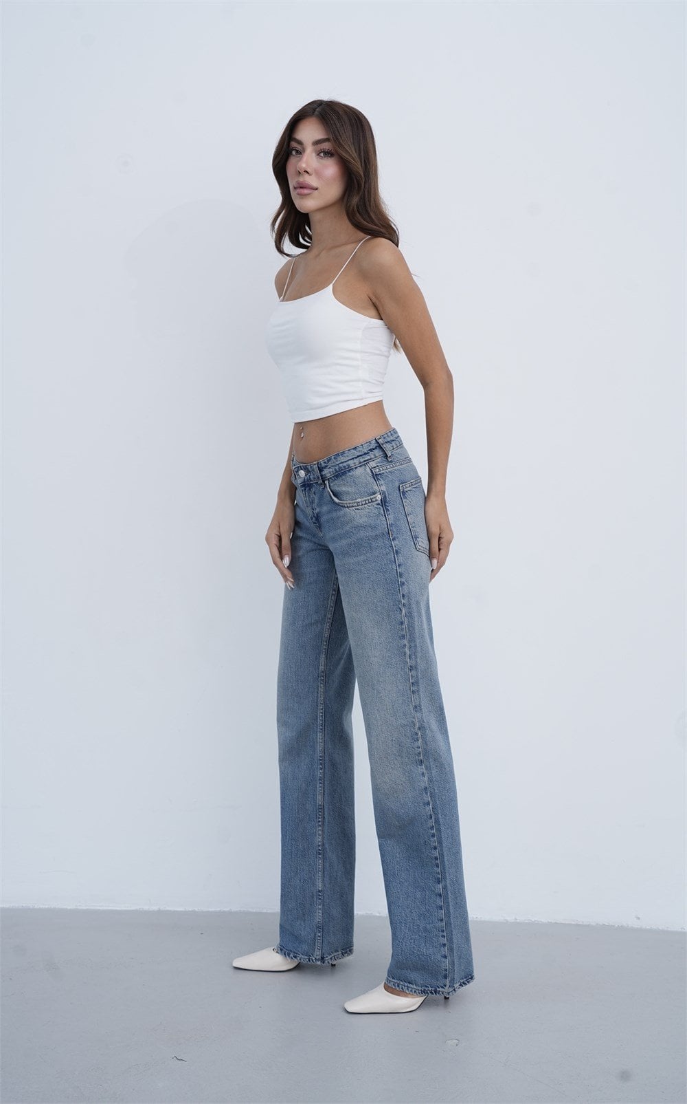 Mid-Rise Straight Leg Green Tint Women's Jeans - Lacarino Jeans - by Peralane - photo 5