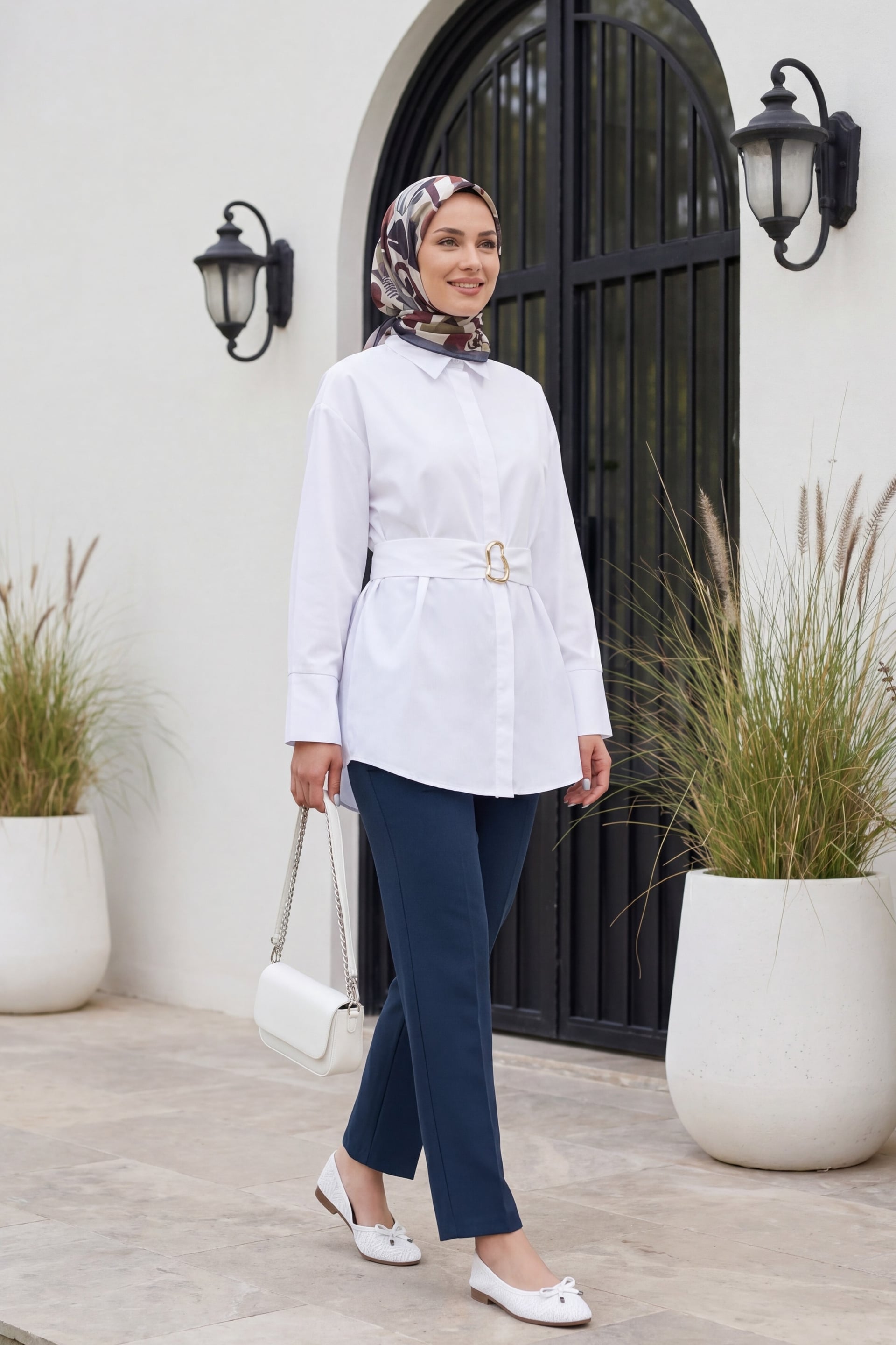 White Poplin Tunic with Buckled Belt and Double Cuff Sleeves - Podyumplus - by Peralane - photo 6