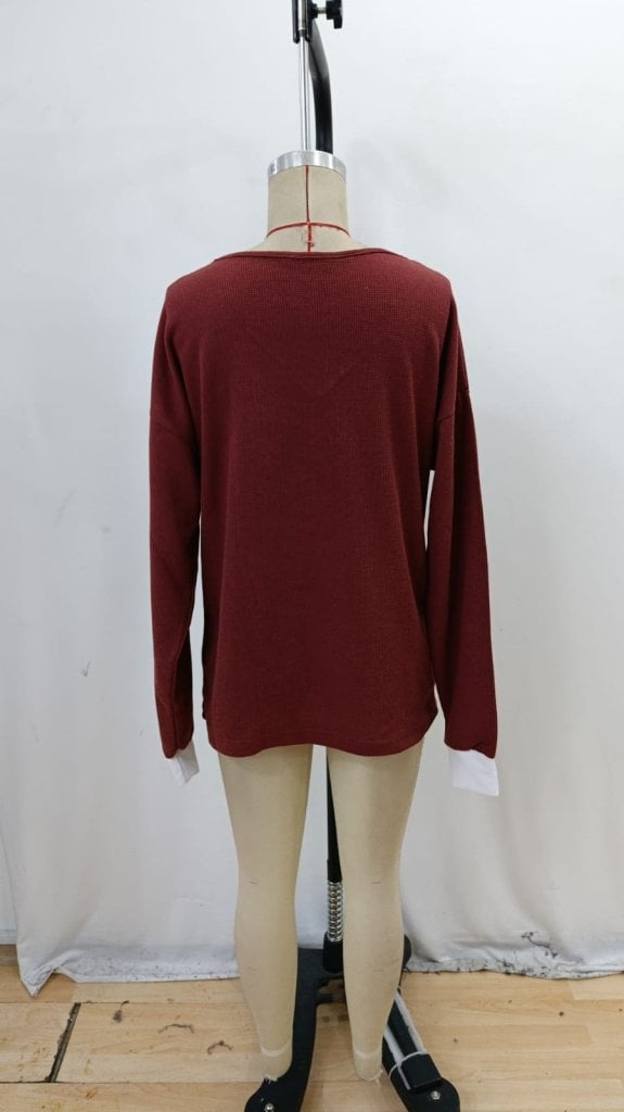 Women's Long-Sleeved V-Neck Waffle Sweatshirt - Janes - by Peralane - photo 7
