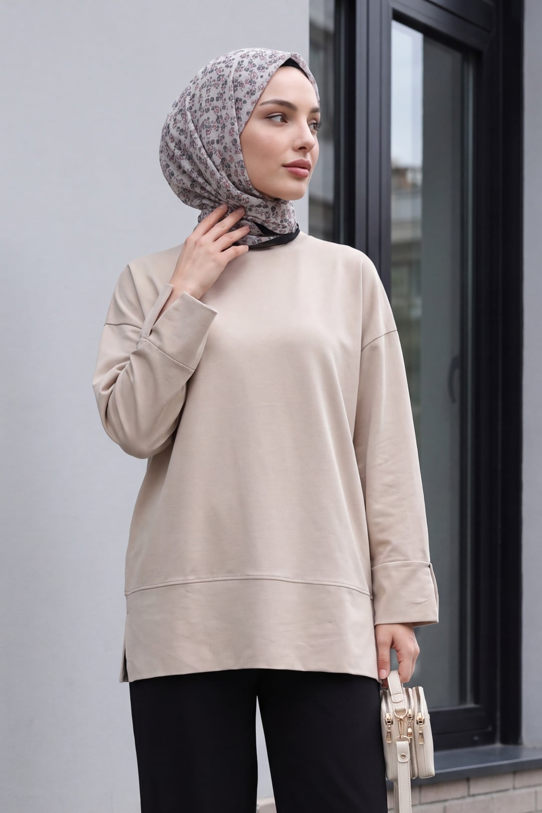 Crew Neck Slit Oversize Knit Tunic - Mink - Podyumplus - by Peralane