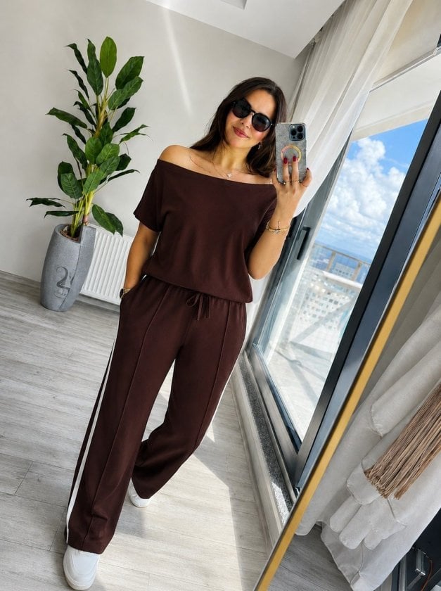 Women's Off-Shoulder Side-Stripe Knit Blouse and Trousers Co-ord Set - Janes - by Peralane