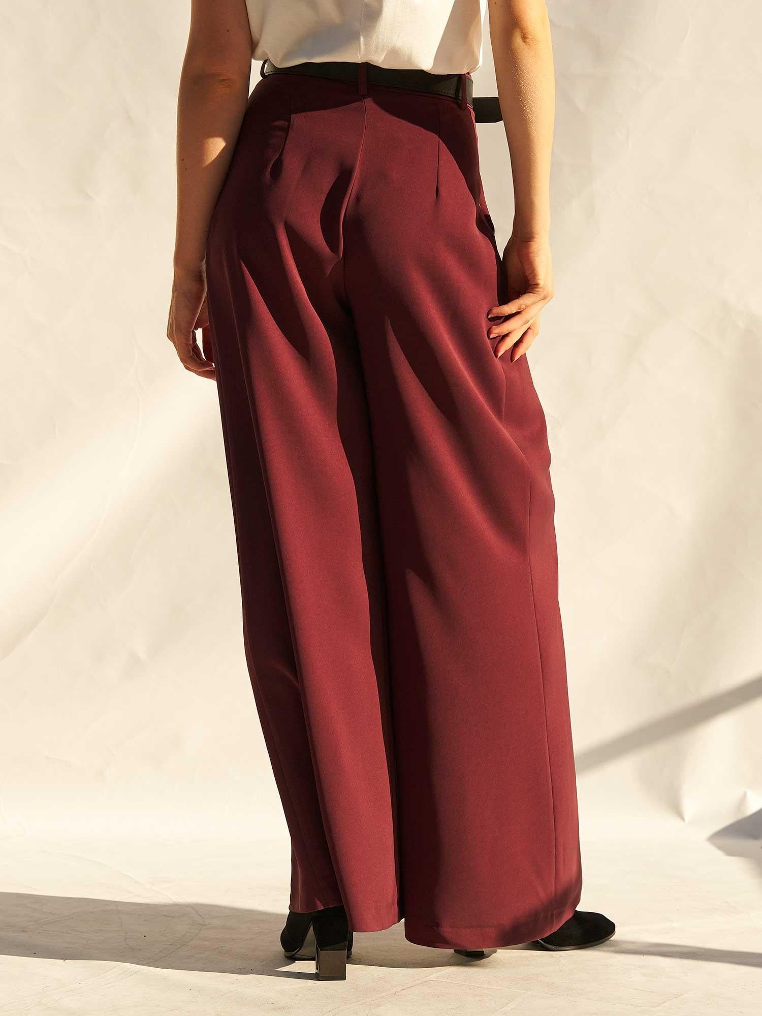 Burgundy High-Waist Pleated Palazzo Trousers with Belt - Lefon - by Peralane - photo 3