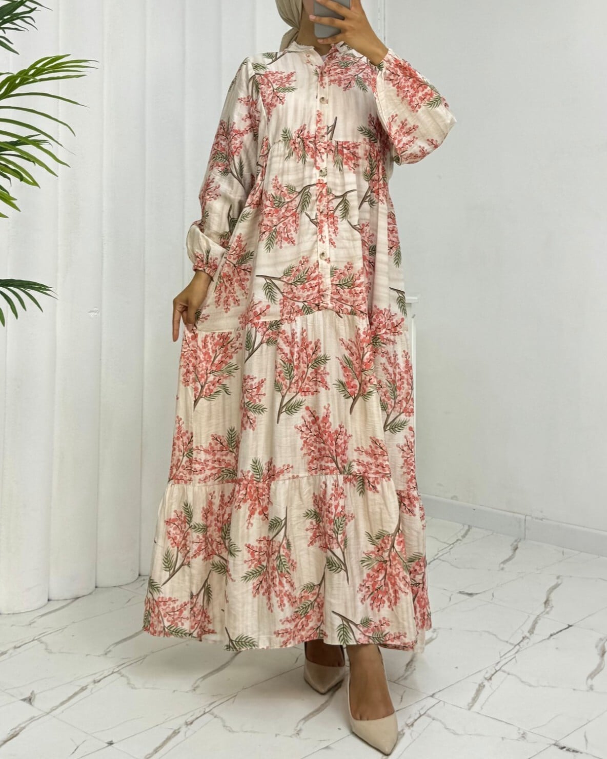 Women's Pomegranate Blossom Print Tiered Maxi Dress with Elastic Cuffs - Podyumplus - by Peralane - photo 3