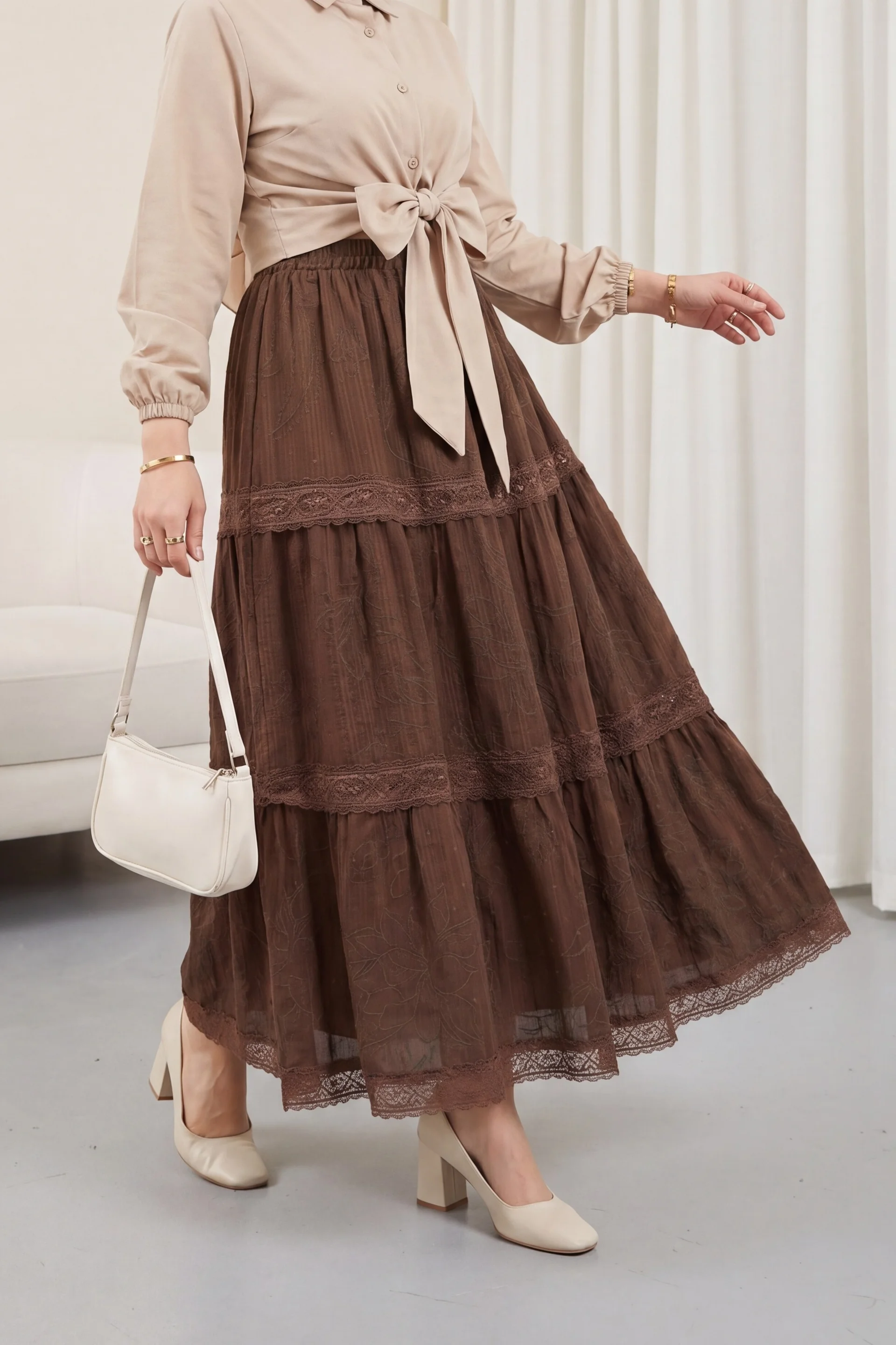Women's Brown Floral Tiered Maxi Skirt with Lace Trim - Podyumplus - by Peralane