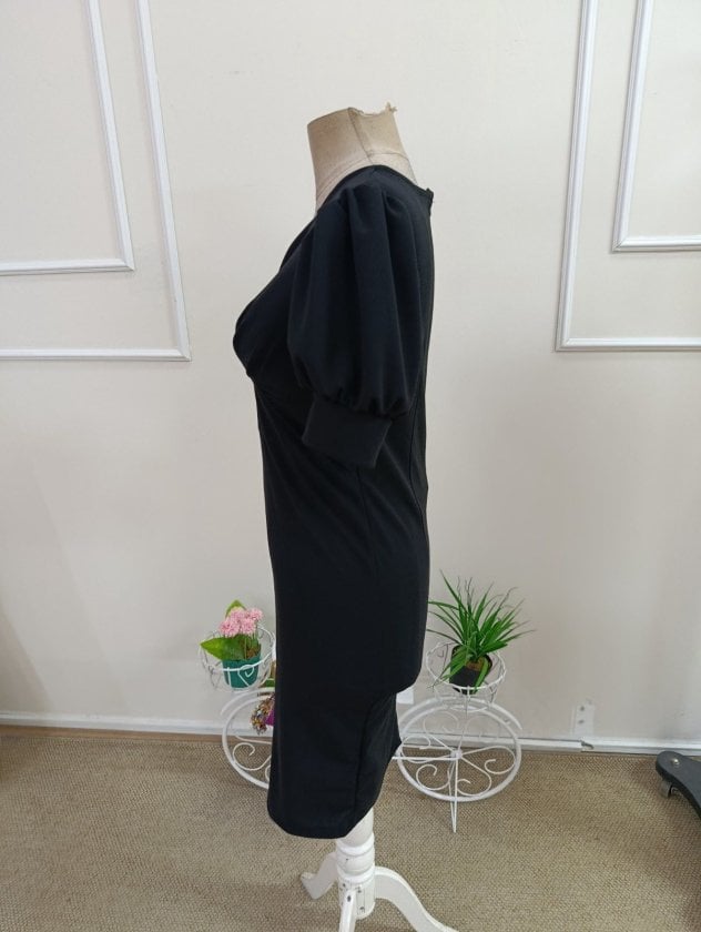 Women's Black Short-Sleeved Scalloped Neck Knit Dress - Janes - by Peralane - photo 6