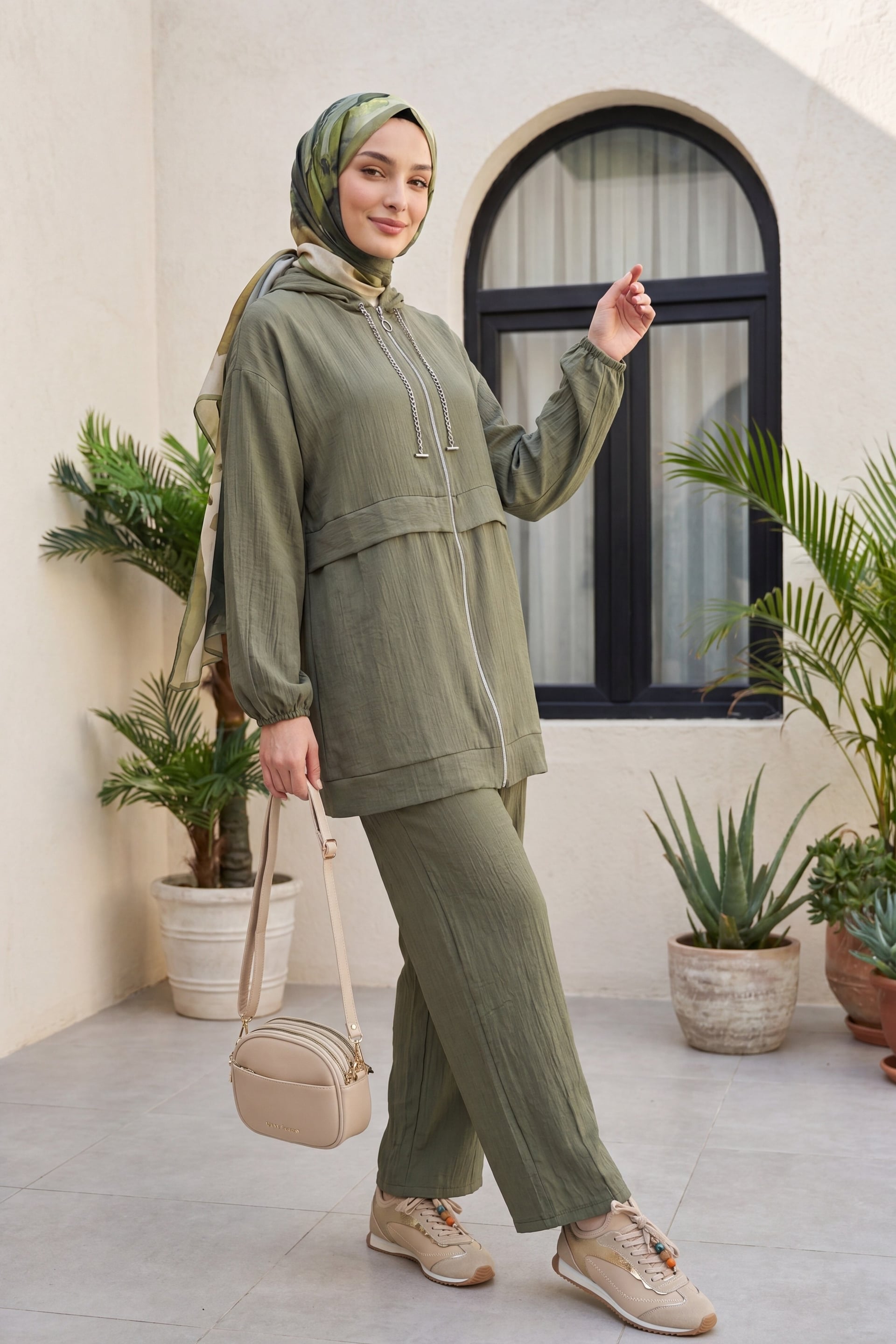 Hooded Zip-Up Trousers Set with Scarf - Olive Green - Podyumplus - by Peralane