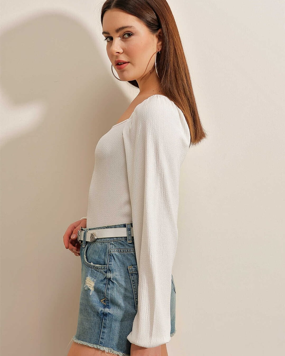 White Balloon Sleeve Knit Blouse - Bigdart - by Peralane - photo 3