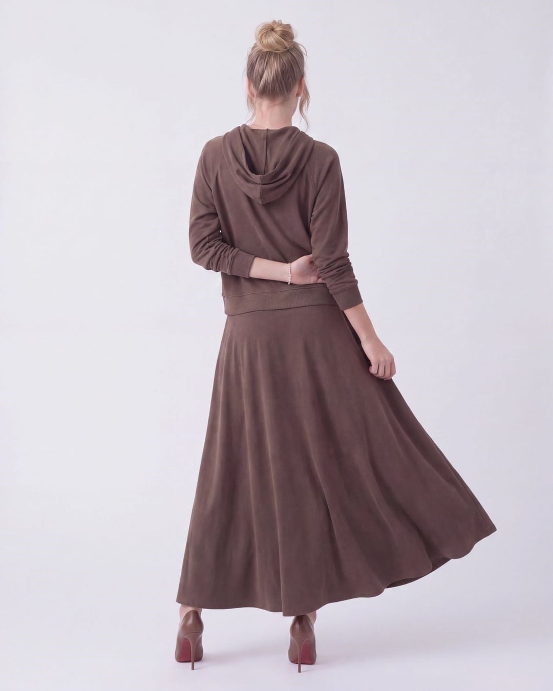 Women's Brown Loungewear Set with Hooded Top and Maxi Skirt - Fame - by Peralane - photo 3