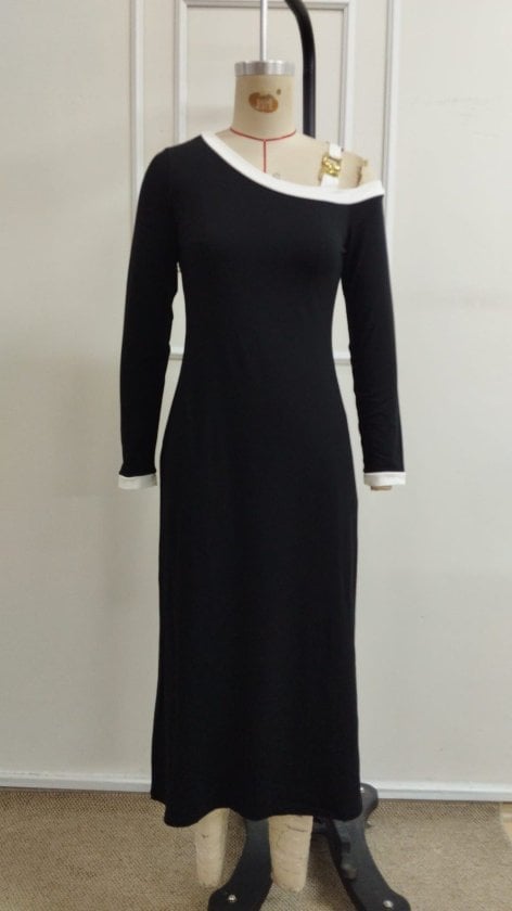 Women's Off-Shoulder Long-Sleeve Midi Dress with Chain Detail - Janes - by Peralane - photo 4