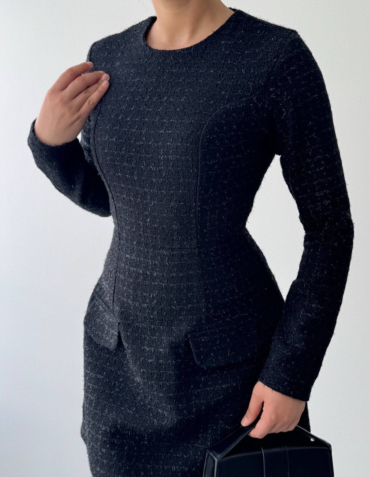 Black Long-Sleeved Tweed Mini Dress with Flap Pockets - Etika - by Peralane - photo 3