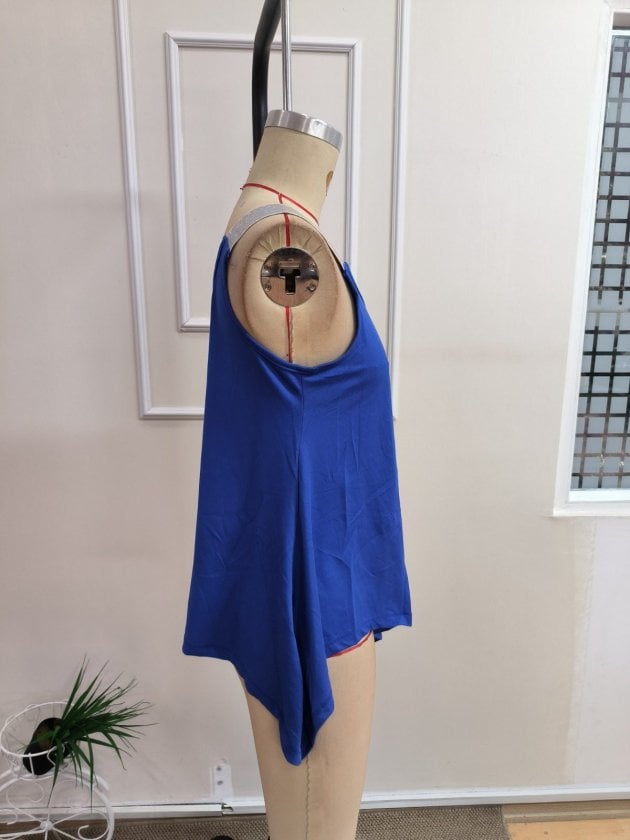 Women's Sleeveless Round Neck Asymmetric Cut Viscose Blouse - Janes - by Peralane - photo 8