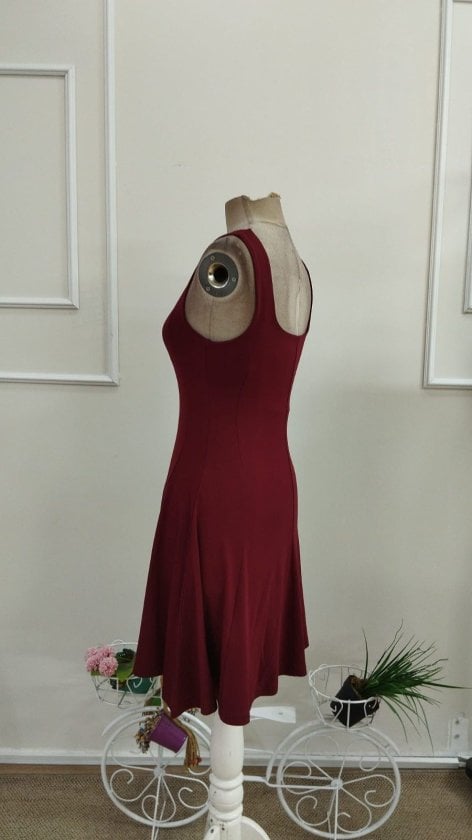 Women's Sleeveless Square Neck Knee-Length Viscose Dress in Burgundy - Janes - by Peralane - photo 6