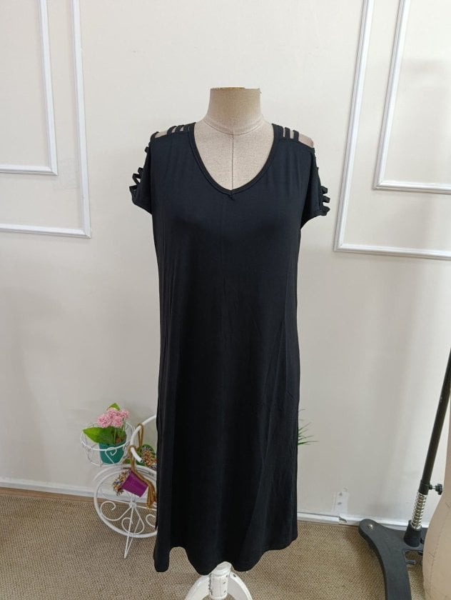 Women's Short-Sleeve V-Neck Midi Dress with Side Slits - Black - Janes - by Peralane - photo 4
