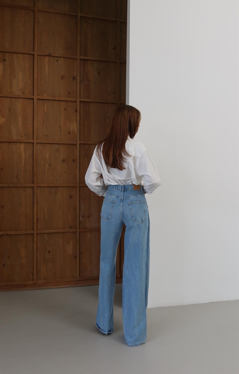 High-Waist Front Wrap Closure Blue Denim Jeans - Lacarino Jeans - by Peralane - photo 5