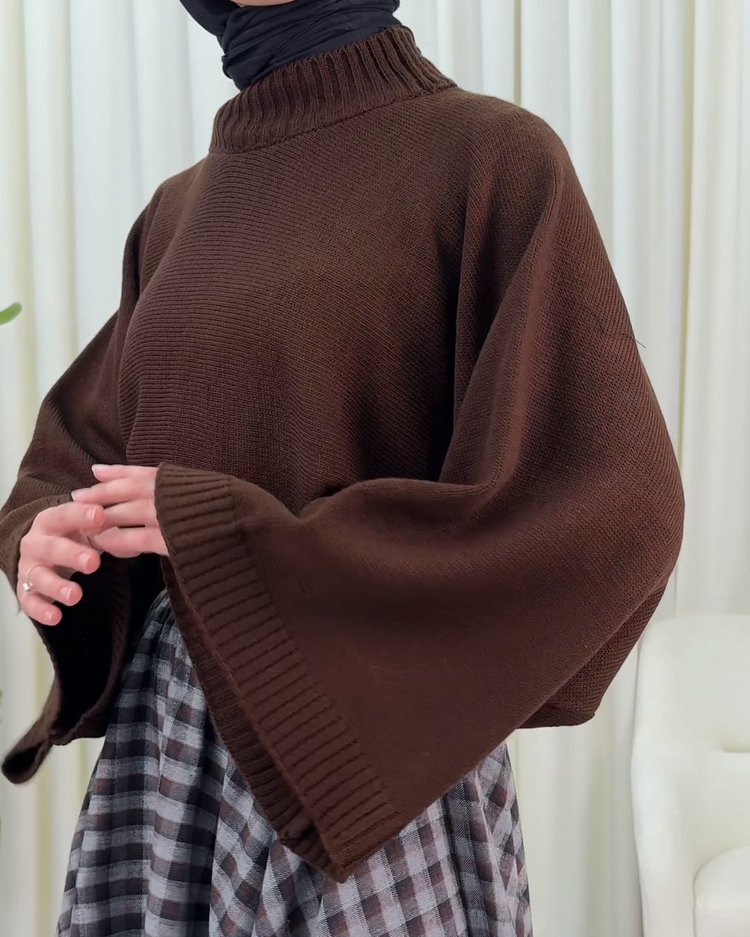 Half Turtleneck Crop Knit Sweater - Brown - Podyumplus - by Peralane - photo 2