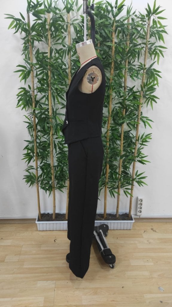 Women's Sleeveless V-Neck Button-Front Satin Vest and Trousers Co-ord Set - Janes - by Peralane - photo 5