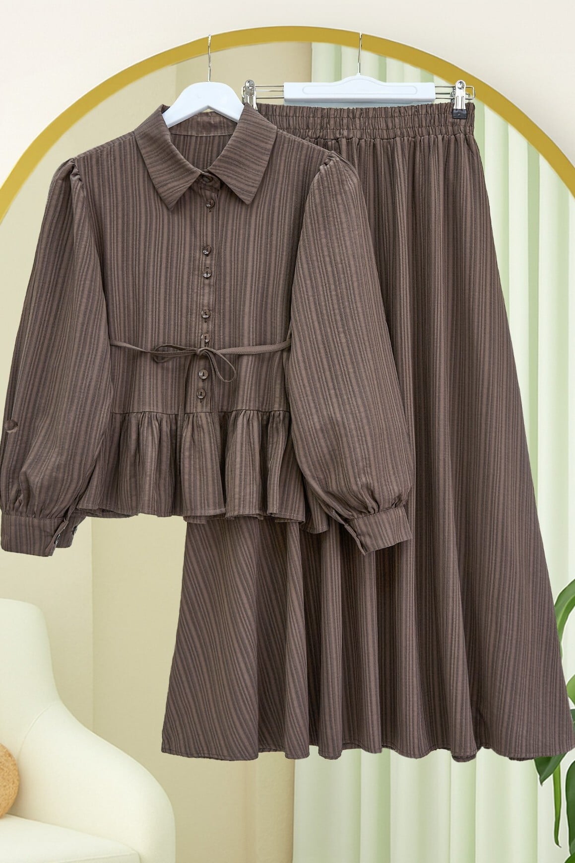 Brown Pleated Skirt and Blouse Two-Piece Set with Tie Waist - Podyumplus - by Peralane - photo 6