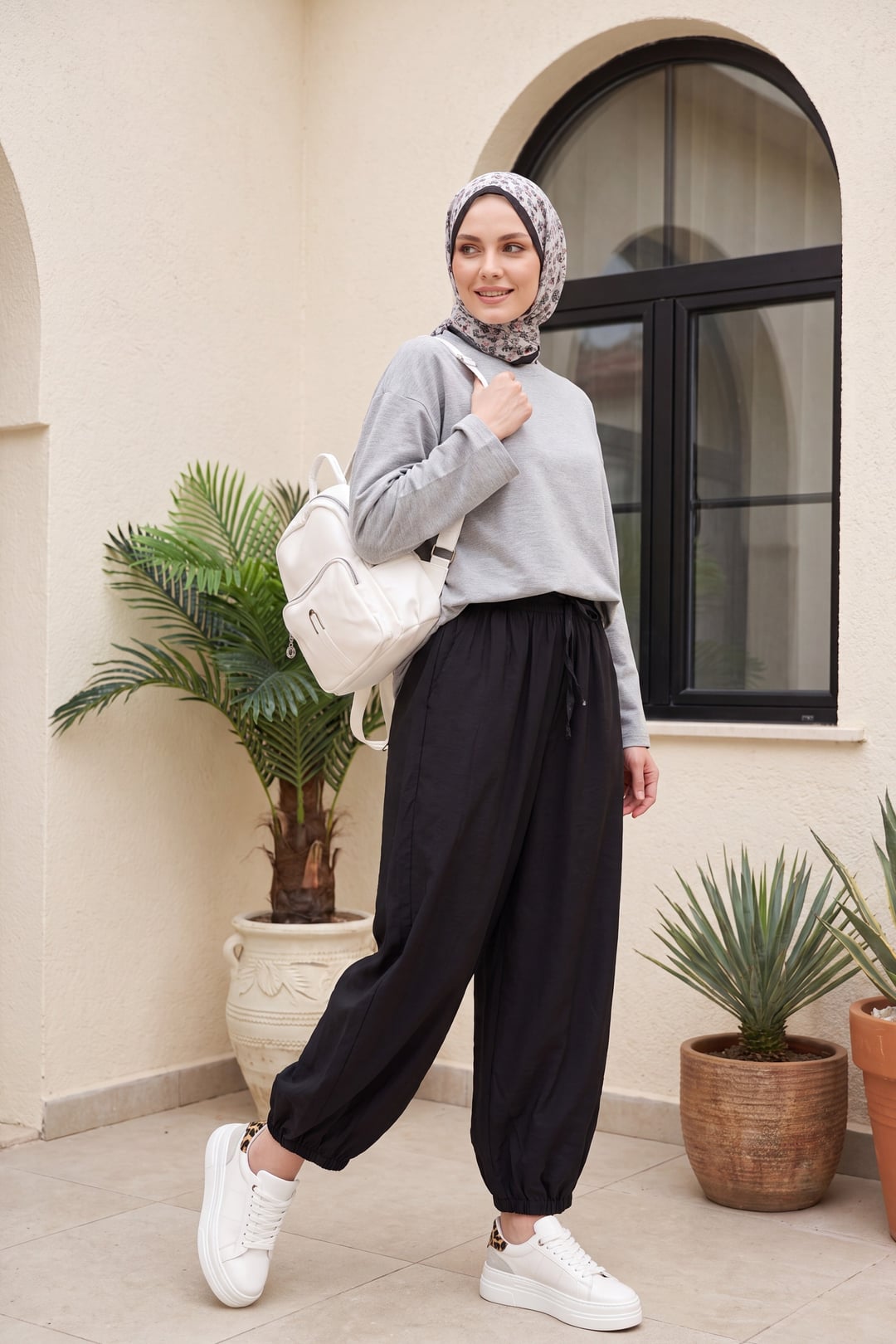 Black Drawstring Modal Trousers with Elasticated Waist and Cuffs - Podyumplus - by Peralane - photo 2