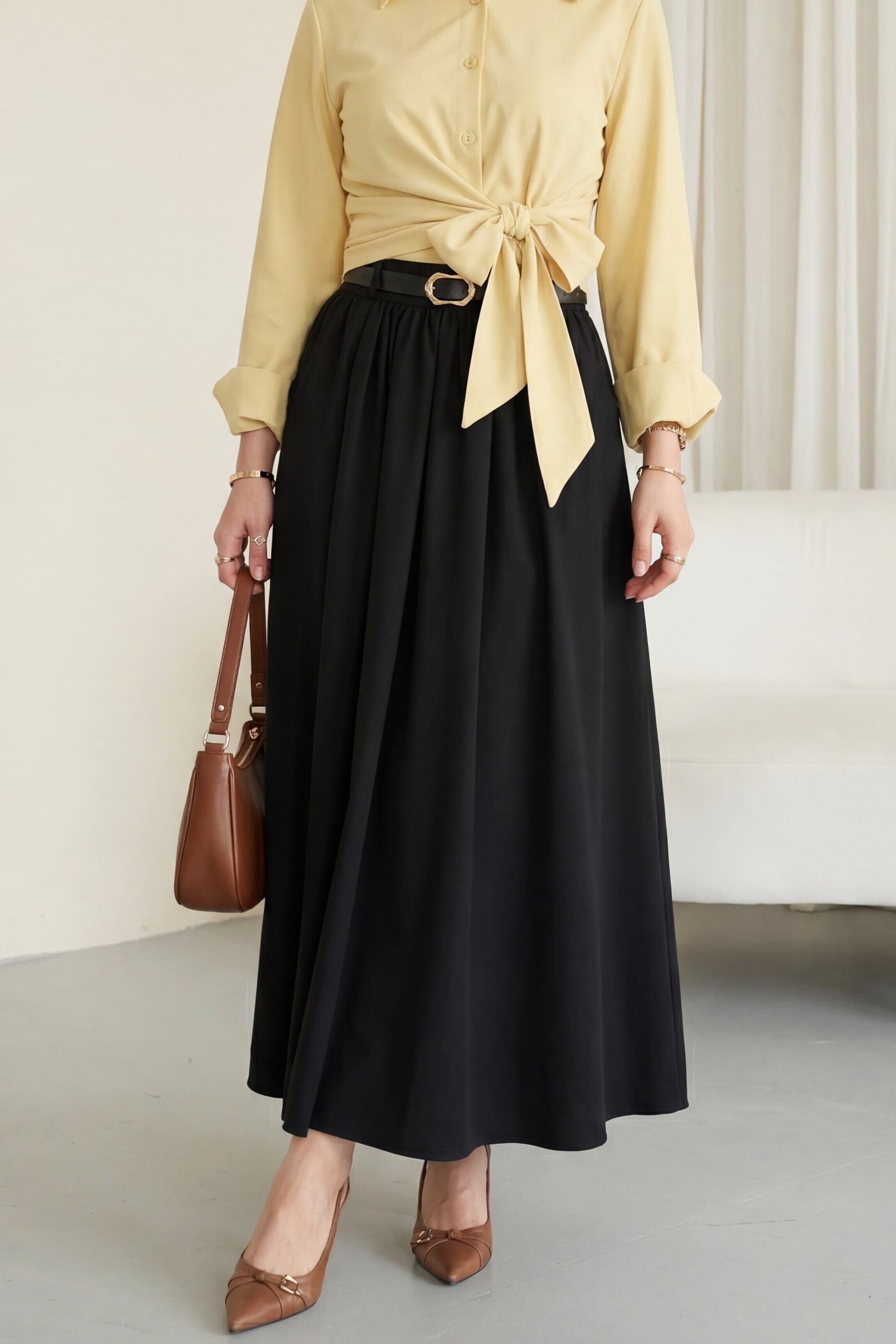 Black Pleated Belted Skirt with Side Pockets and Zip - Women's - Podyumplus - by Peralane
