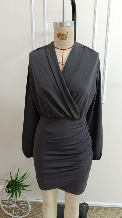 Women's Long Sleeve Wrap Neck Asymmetric Short Jersey Knit Dress - Janes - by Peralane - photo 4