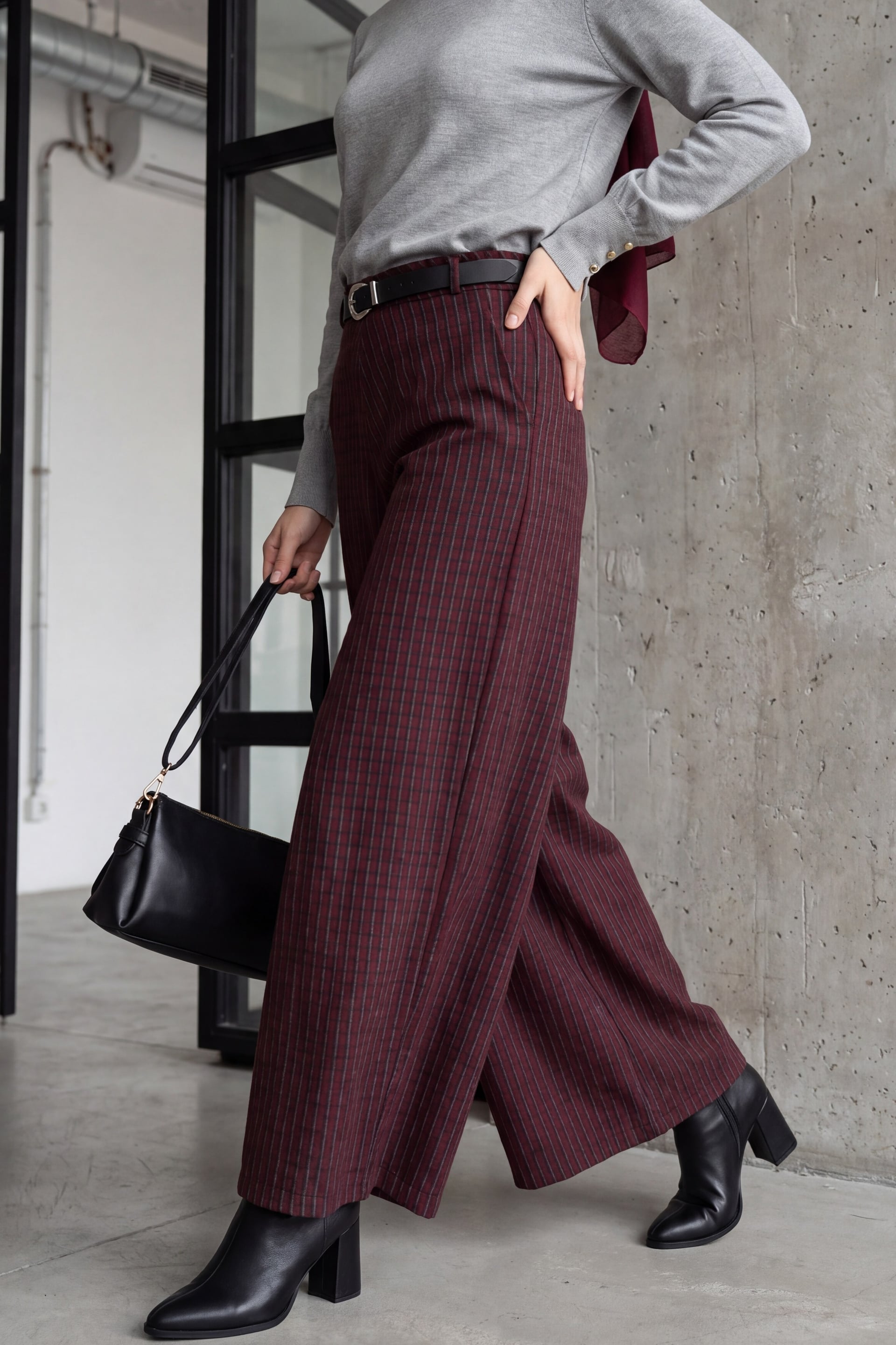 Women's Maroon Checked Wide-Leg Trousers with Belt and Elastic Waist - Podyumplus - by Peralane