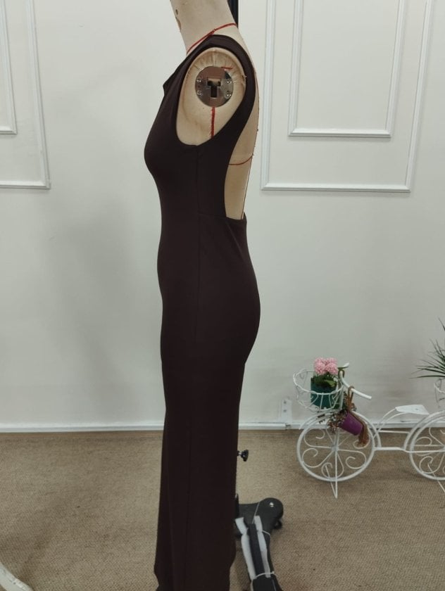 Women's Sleeveless Deep Back Long Dress in Brown - Janes - by Peralane - photo 5