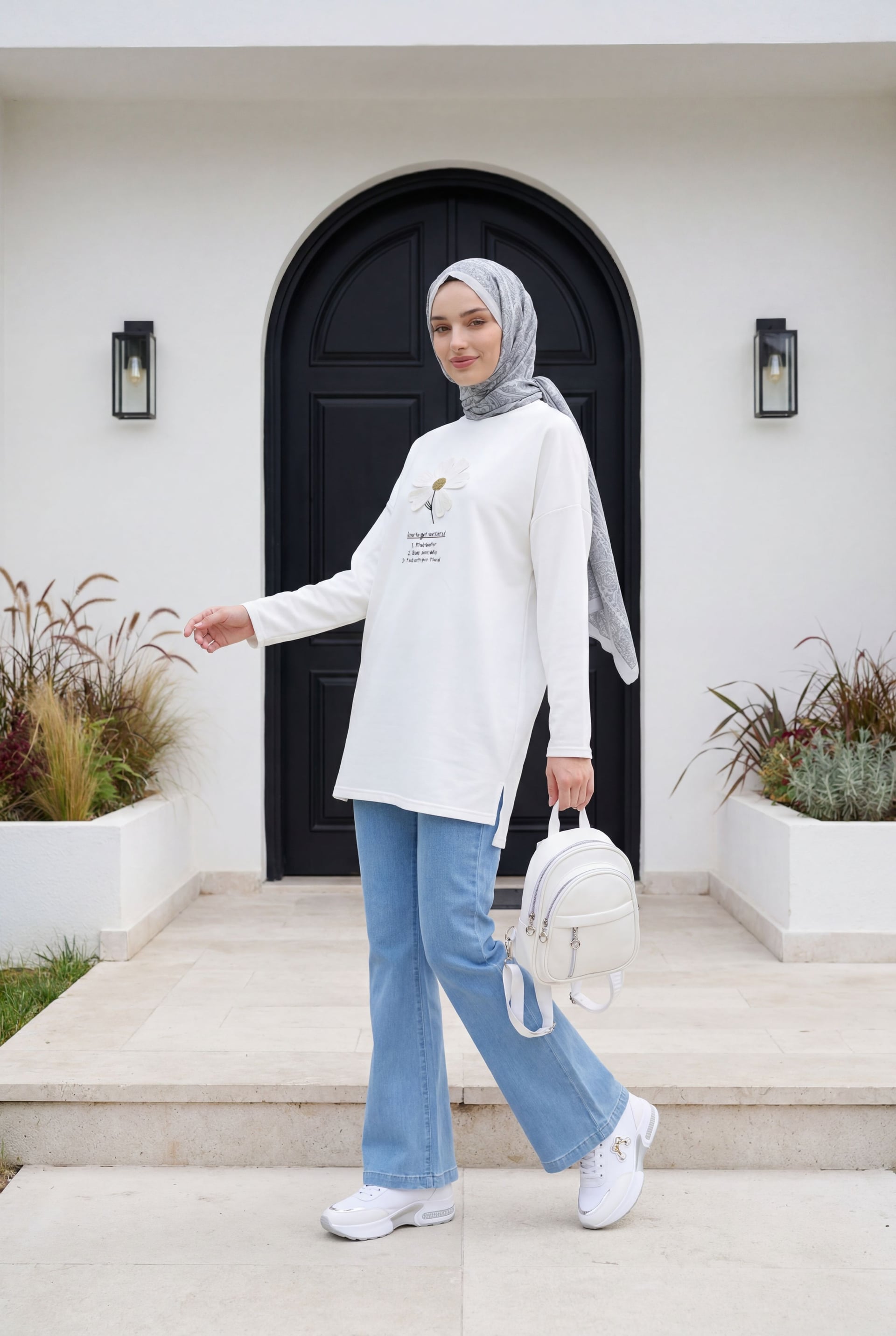 Women's Light Blue Flared Denim Trousers with Drawstring Waist and Pockets - Podyumplus - by Peralane - photo 4