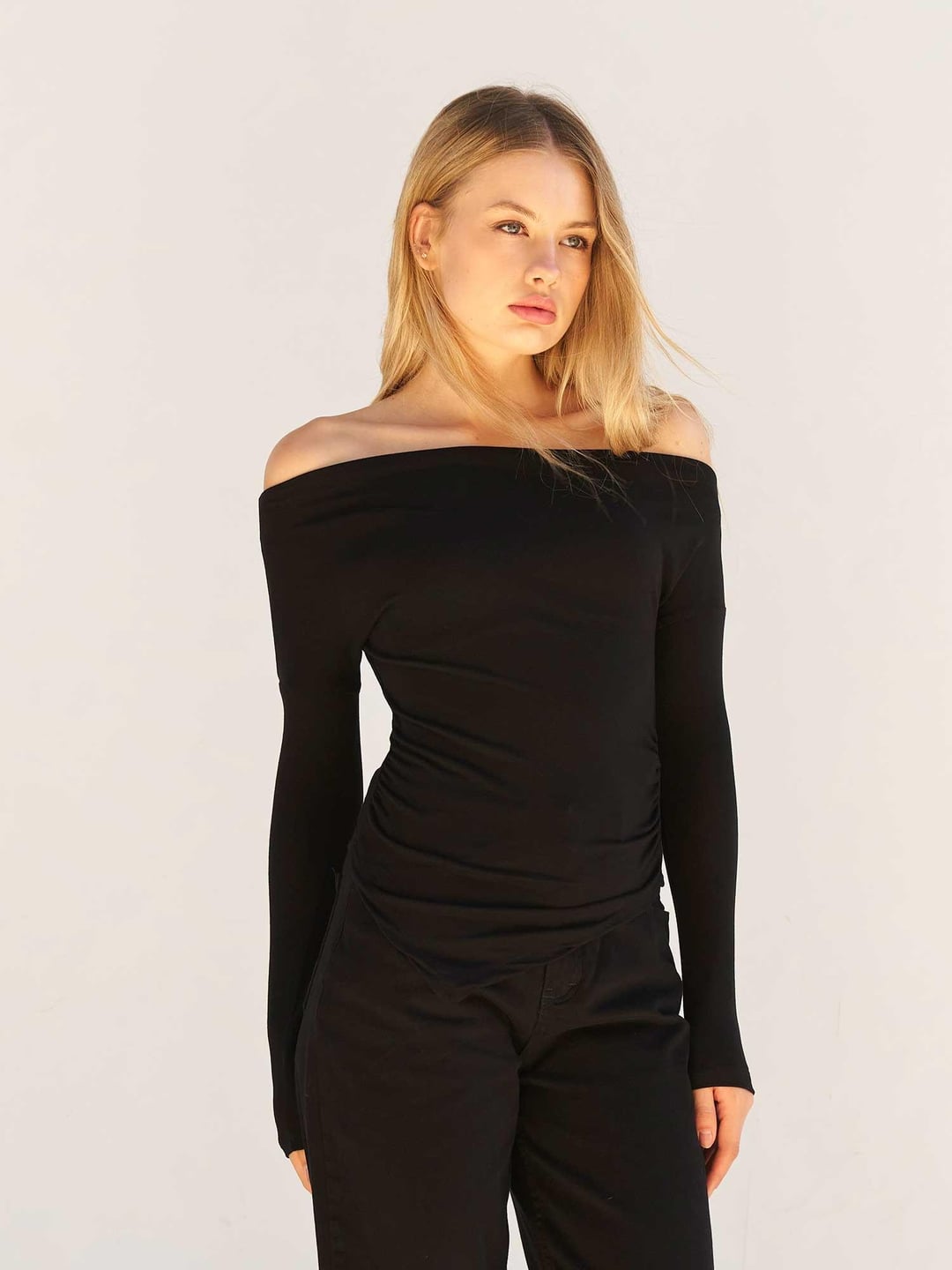 Black Off-Shoulder Ruched Top for Women | Peralane - Lefon - by Peralane