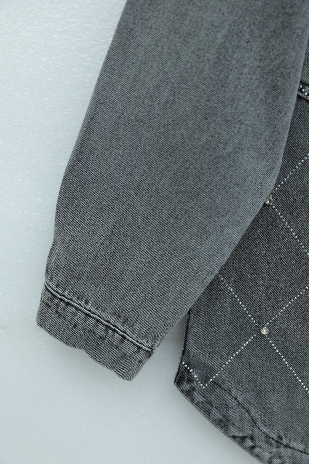 Smoke Grey Rhinestone-Trimmed Double Pocket Denim Jacket with Button Front - Podyumplus - by Peralane - photo 6