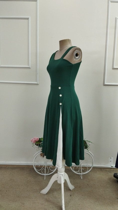 Women's Sleeveless Asymmetric Neckline Midi Dress with Buttons - Janes - by Peralane - photo 5