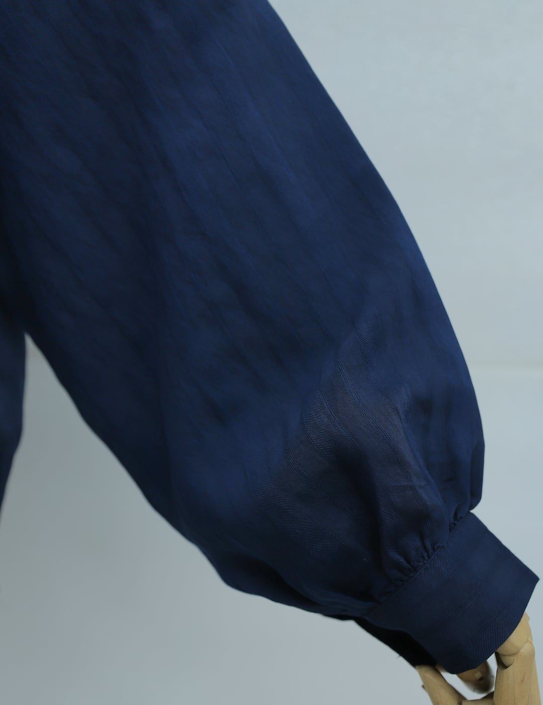 Oversize Long-Back Button Blouse - Navy - Podyumplus - by Peralane - photo 9