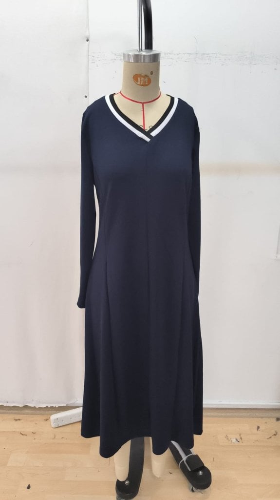 Women's Long Sleeve V-Neck Midi Navy Blue Knit Dress - Janes - by Peralane - photo 5