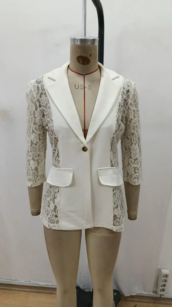 Women's Cream Lace-Trimmed Blazer with Three-Quarter Sleeves - Janes - by Peralane - photo 4