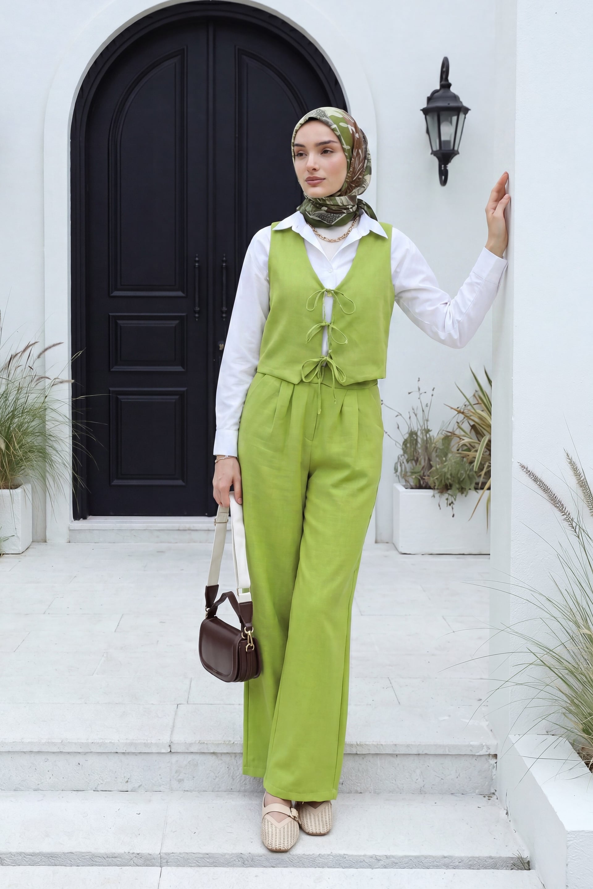 Lace-Up Vest and Wide-Leg Trousers Linen Look Co-ord Set in Oil Green - Podyumplus - by Peralane - photo 2