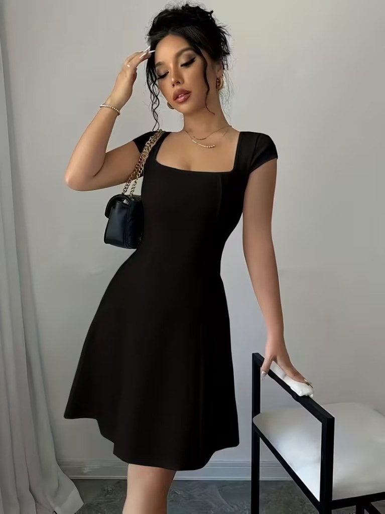 Women's Short-Sleeved Square Neck Short Crepe Dress - Janes - by Peralane - photo 8