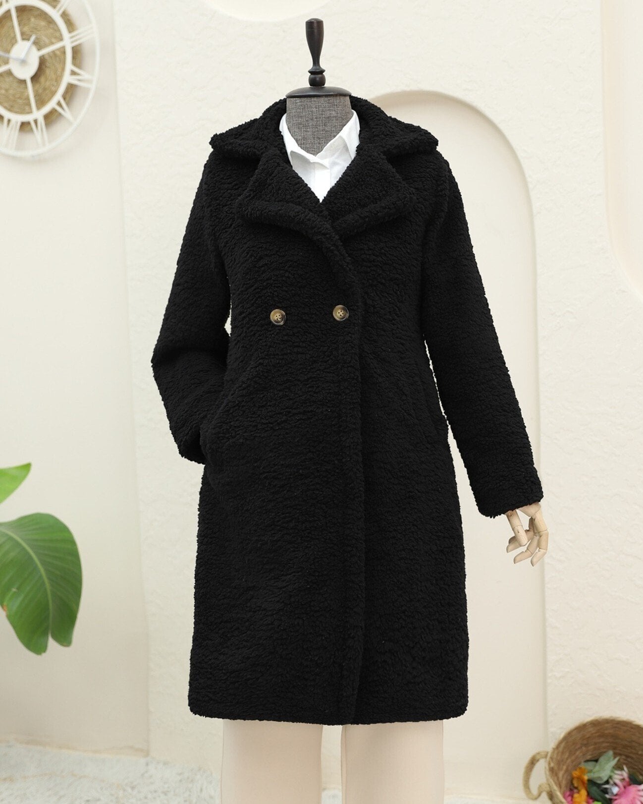 Double-Breasted Lined Side-Pocket Plush Coat - Black - Podyumplus - by Peralane - photo 3