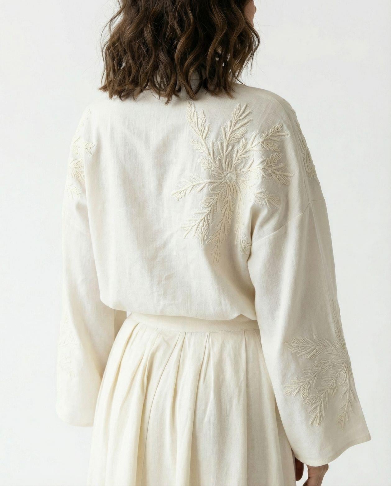 Women's Beige Cotton Blouse with Embroidered Leaf Motifs - Fame - by Peralane - photo 3