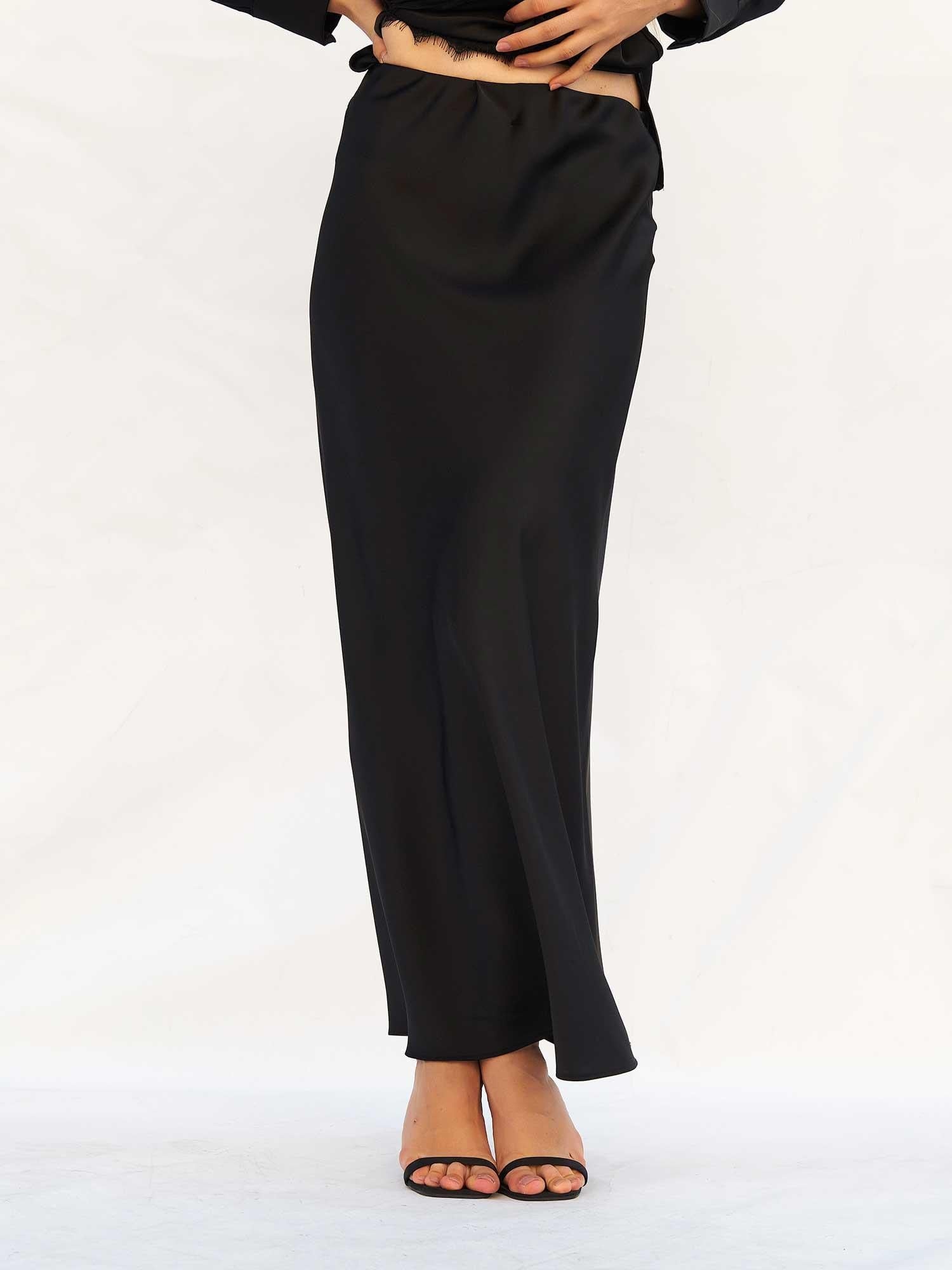 Black Long-Sleeved Satin Dress Set with Lace Trim - Lefon - by Peralane - photo 6