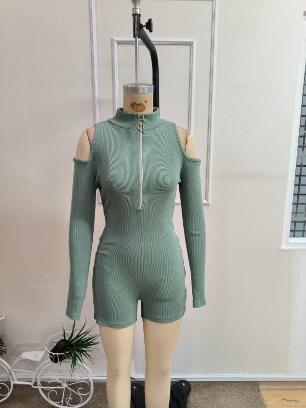 Women's Ribbed Romper with Cut-Out Shoulders and Zip Front - Janes - by Peralane - photo 4