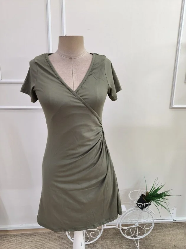 Women's Short-Sleeve Deep V-Neck Short Viscose Dress - Janes - by Peralane - photo 5