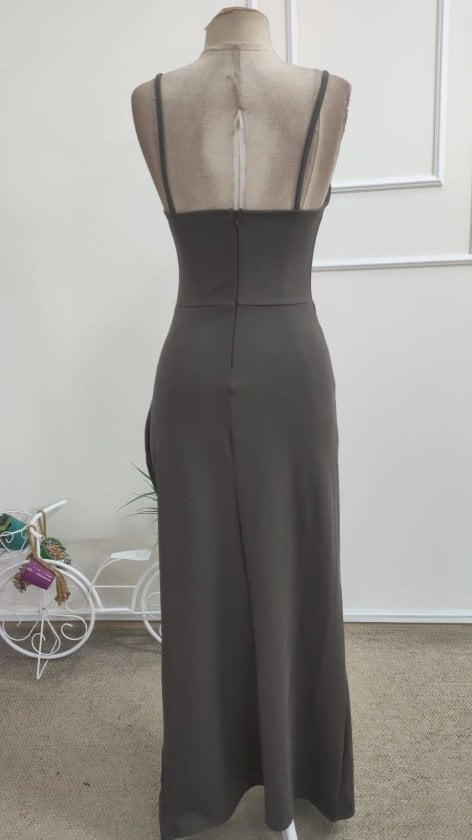 Women's Long Crepe Dress with Deep V-Neck and High Slit - Janes - by Peralane - photo 5