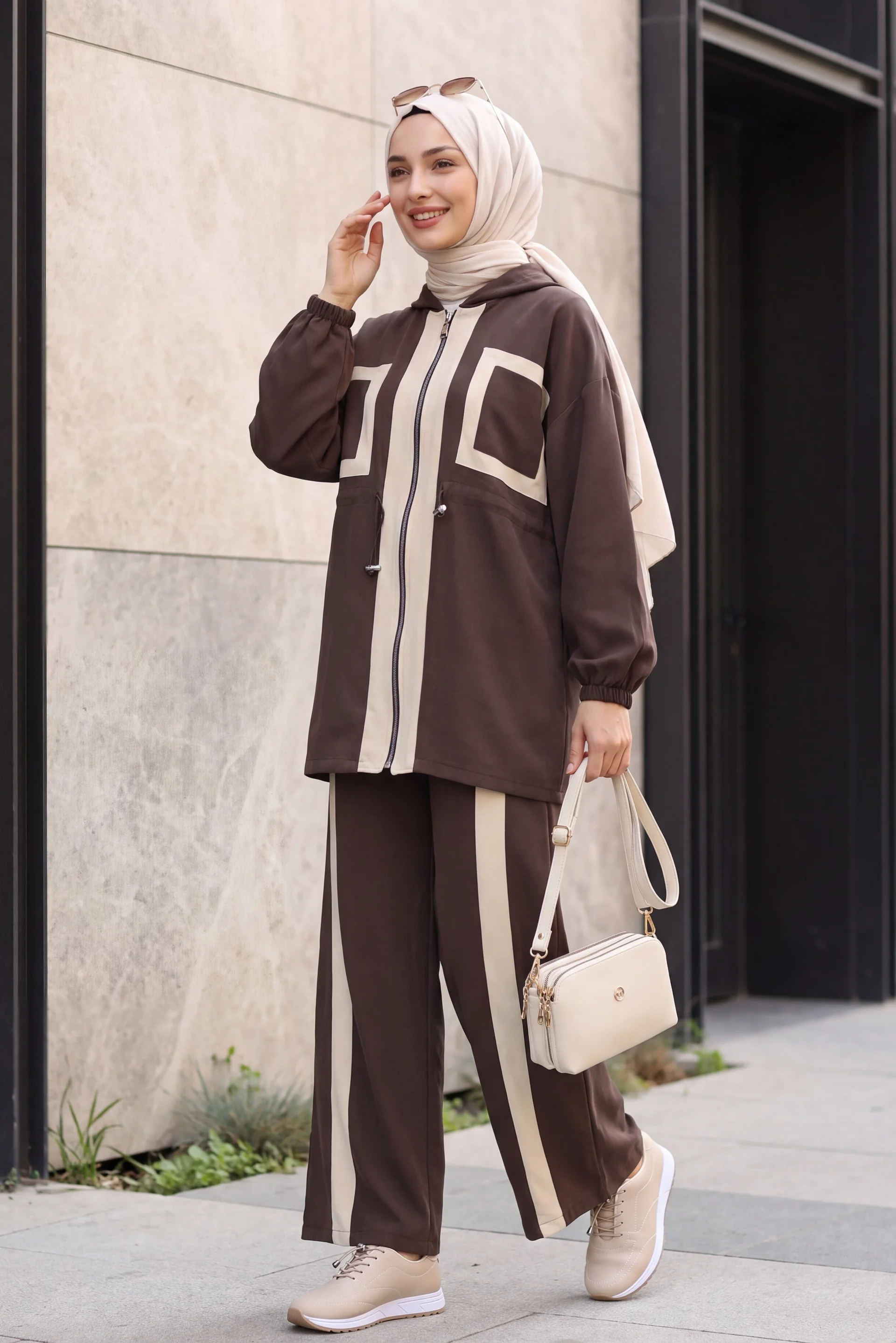 Stand Collar Double Pocket Elastic Waist Trousers Tencel Set - Brown - Podyumplus - by Peralane - photo 3