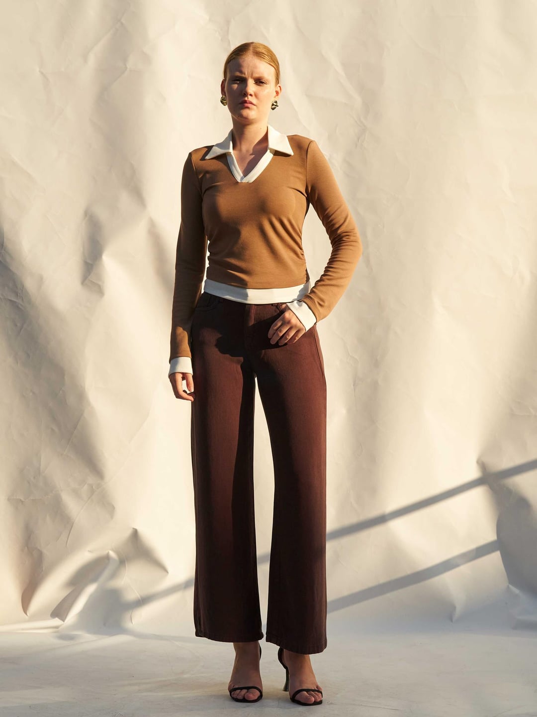 Long-Sleeved Contrast Knit Blouse with Collar - Lefon - by Peralane - photo 2