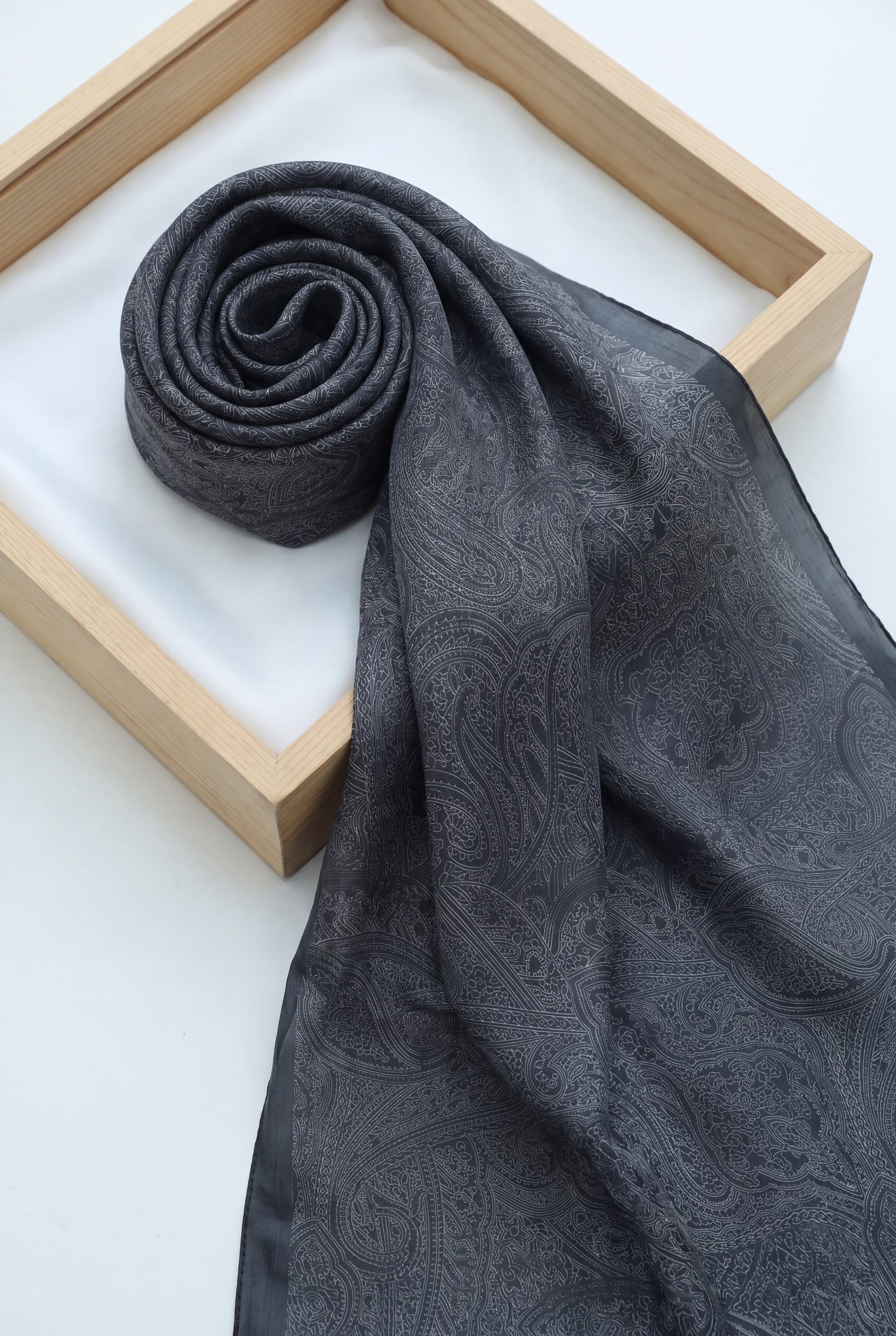 Fine Line Embroidered Cotton Shawl - Anthracite - Podyumplus - by Peralane
