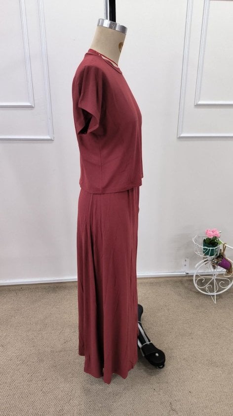 Women's Short-Sleeve Crew Neck Viscose Cropped Blouse and Long Skirt Two-Piece Set - Janes - by Peralane - photo 7