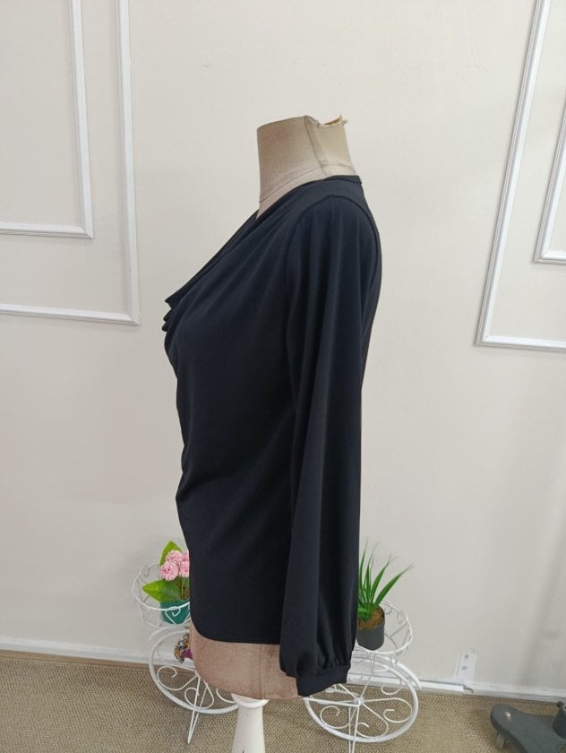 Women's Black Long-Sleeve Cowl Neck Blouse - Janes - by Peralane - photo 7