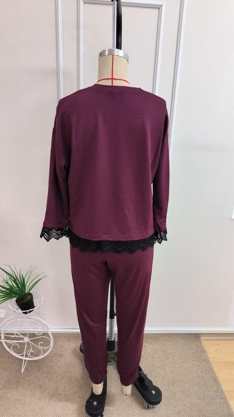 Women's Long-Sleeved Crew Neck Lace Trim Viscose Two-Thread Top and Trousers Lounge Set - Janes - by Peralane - photo 7
