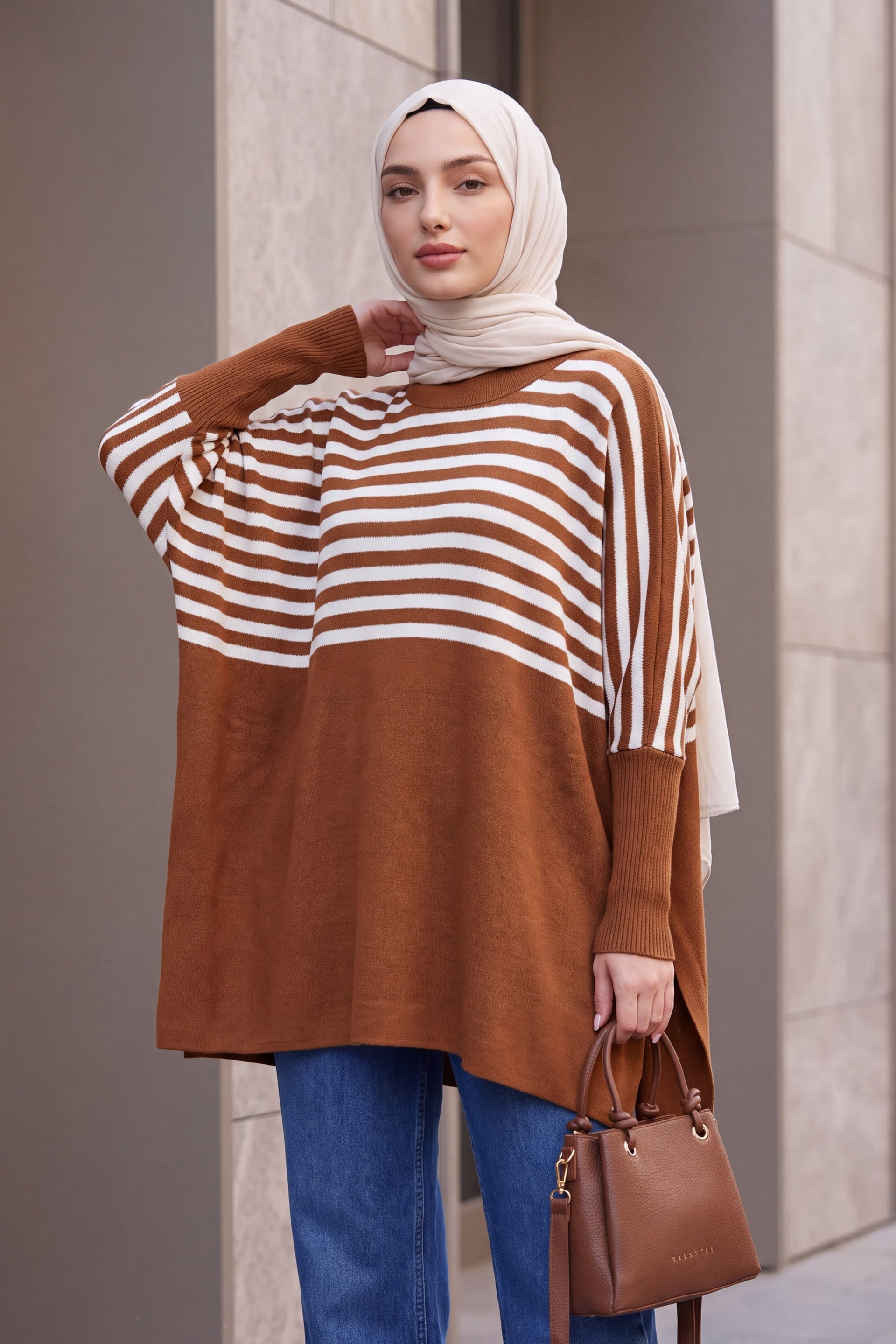 Suede Brown Oversize Poncho Sweater with Side Slits - Bigdart - by Peralane - photo 2